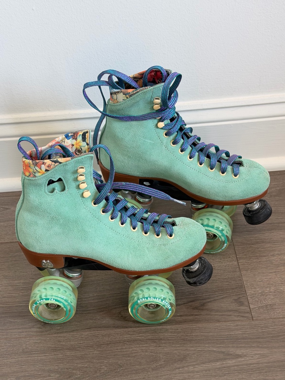 Moxi Lolly Roller Skates in Mint Green - Labeled Size 5, Fits 7